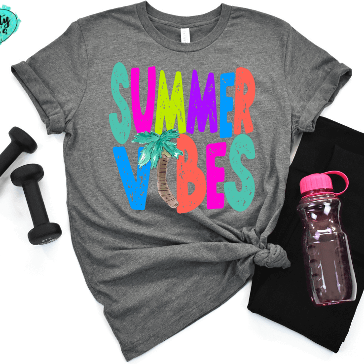 Summer Vibes Retro-Tee
