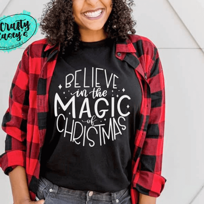 Believe In The Magic Of Christmas - Unisex T-shirt Crafty Casey's