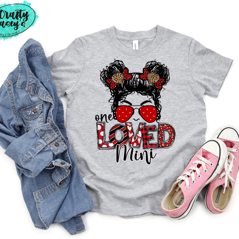 One Loved Mama & Mini Messy Bun Valentine Tee