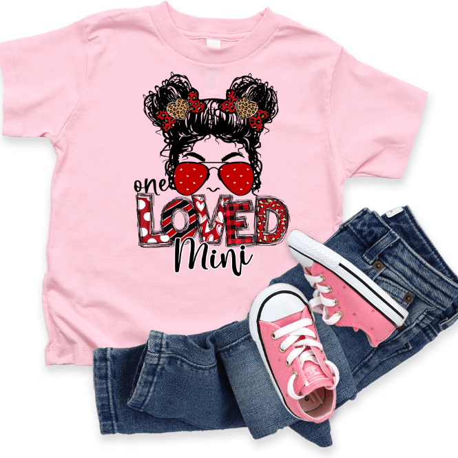 One Loved Mama & Mini Messy Bun Valentine Tee