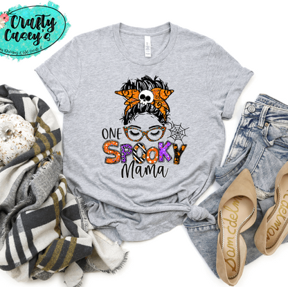 One Spooky Mama Skull Halloween - T-shirt