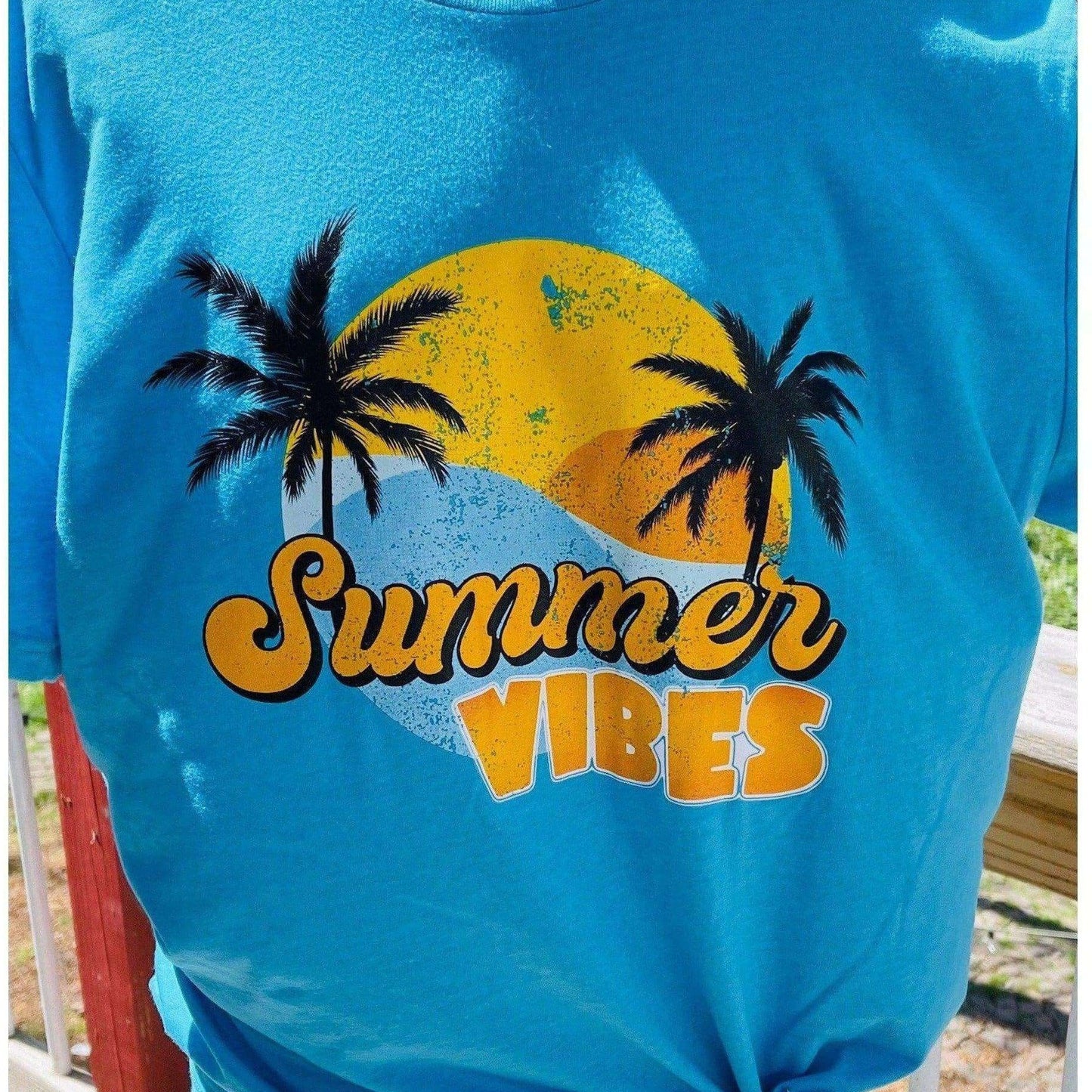 Summer Vibes - Retro- Unisex T-shirts
