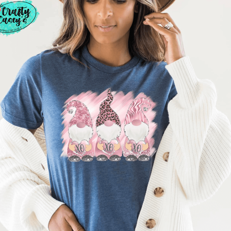XO XO Pink Love Gnome's Valentine's -T-shirt